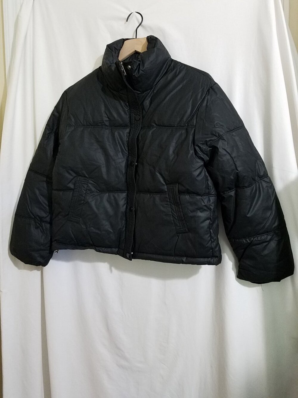 Express Women's Puffer Jacket Size S NWT Black 100% Polyester